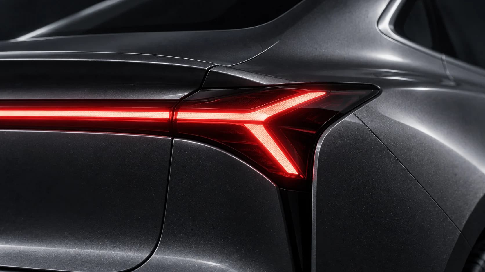 Dyntree M1E Divide Graphite prototype — taillight detail
